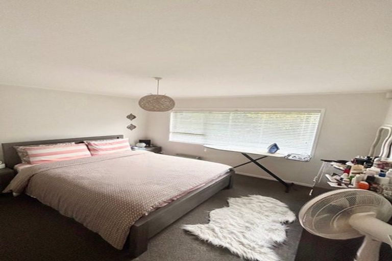 Photo of property in 1/31 Captain Scott Road, Glen Eden, Auckland, 0602