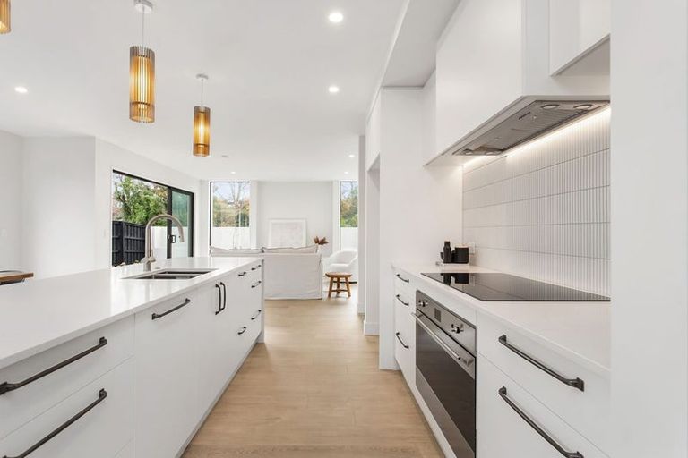 Photo of property in 17b Kirkwood Avenue, Upper Riccarton, Christchurch, 8041