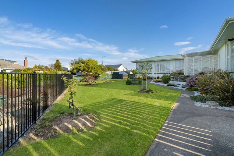 Photo of property in 2 Highfield Terrace, Newfield, Invercargill, 9812