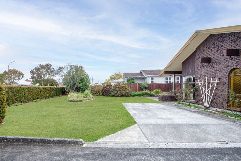 Photo of property in 98 Studholme Street, Morrinsville, 3300