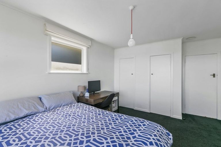 Photo of property in 16 Alexandra Road, Roseneath, Wellington, 6021