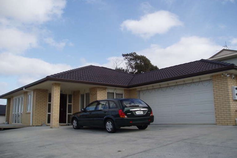 Photo of property in 6 Andara Close, Pinehill, Auckland, 0632