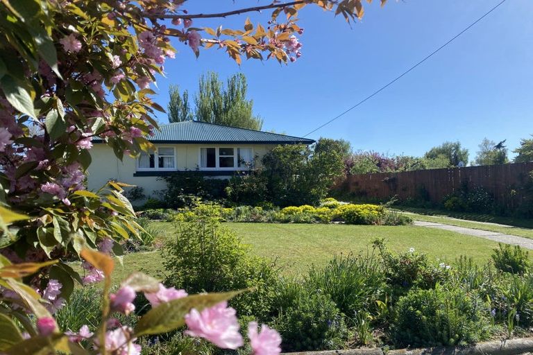 Photo of property in 11 Knowles Crescent, Ranfurly, 9332