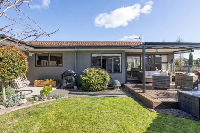 Photo of property in 21 Townshend Crescent, Greenmeadows, Napier, 4112