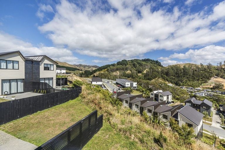 Photo of property in 30 Bee Lane, Whitby, Porirua, 5024