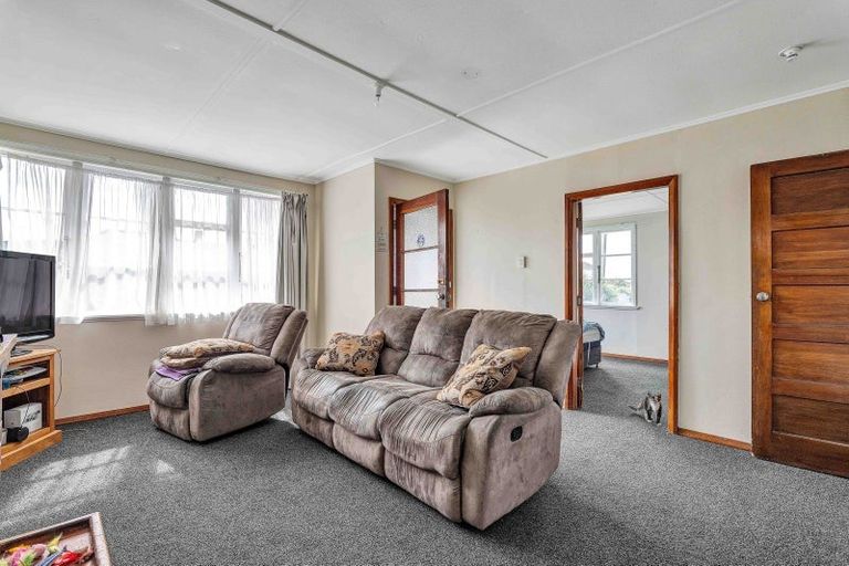 Photo of property in 67 Tauhuri Street, Manaia, 4612