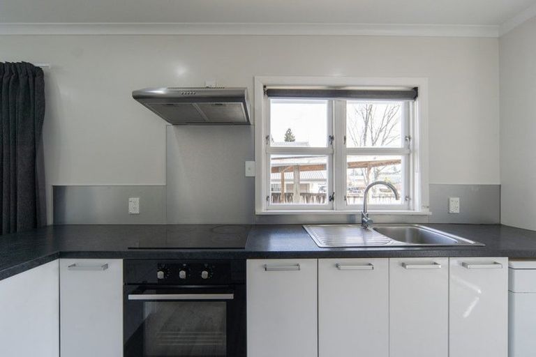 Photo of property in 8 Ohaupo Road, Hamilton Lake, Hamilton, 3204