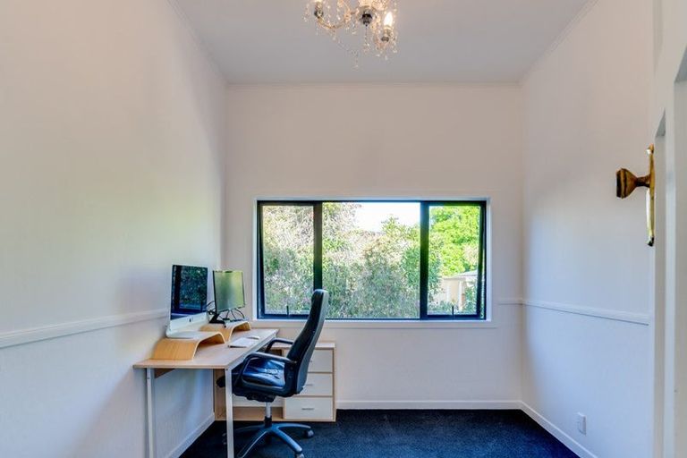 Photo of property in 91 Pacific Parade, Army Bay, Whangaparaoa, 0930