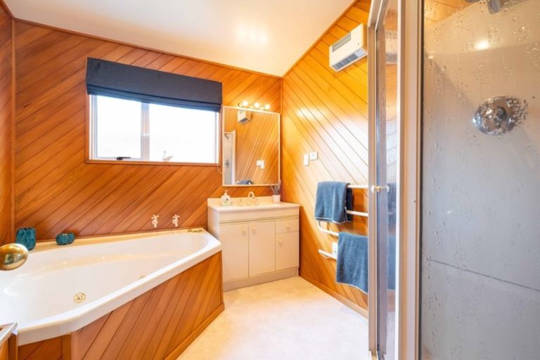 Photo of property in 215a Helensburgh Road, Wakari, Dunedin, 9010