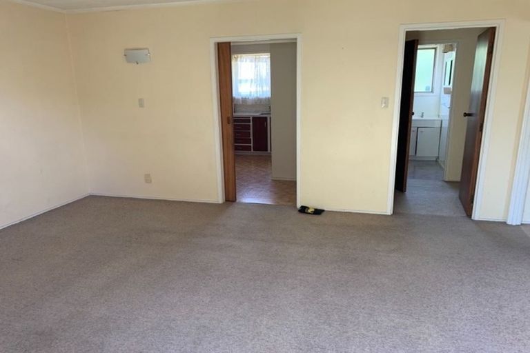 Photo of property in 4/37 Wallace Road, Papatoetoe, Auckland, 2025