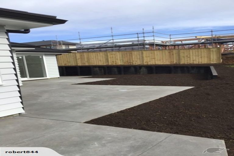 Photo of property in 17 Peter Bourne Drive, Pokeno, 2402