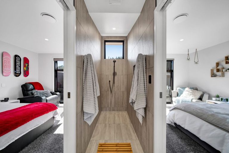 Photo of property in 57 Brooklands Road, Brooklands, New Plymouth, 4310