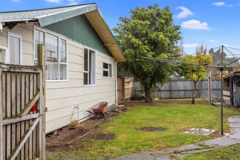 Photo of property in 1 Pine Avenue, Kainga, Christchurch, 8083