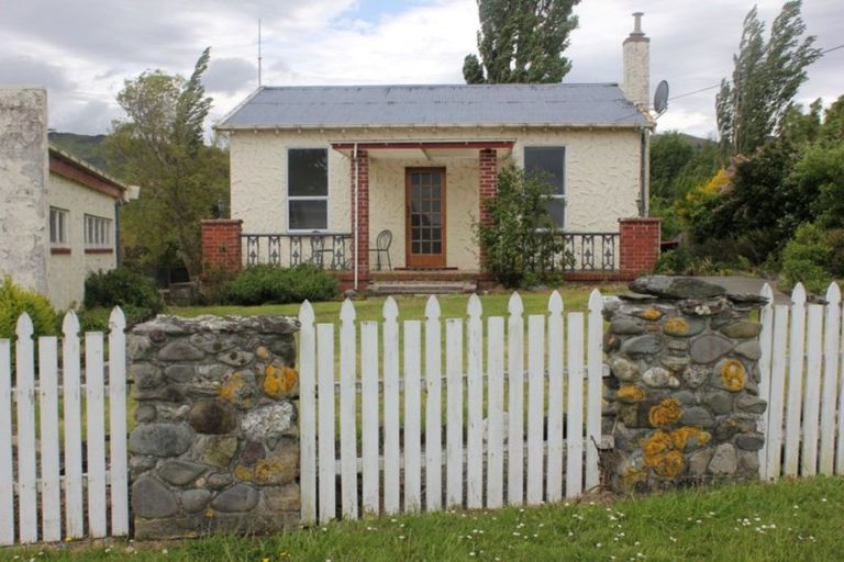 Photo of property in 25 Garden Street, Lumsden, 9730
