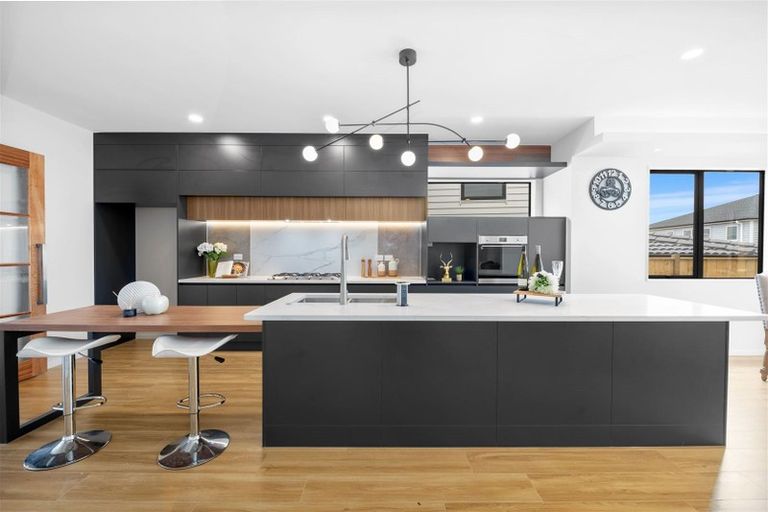 Photo of property in 8 Tiro Street, Flat Bush, Auckland, 2019