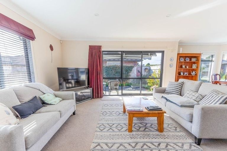 Photo of property in 36 Purnell Street, College Estate, Whanganui, 4500