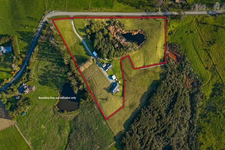 Photo of property in 818 Horseshoe Bush Road, Waitoki, Kaukapakapa, 0871