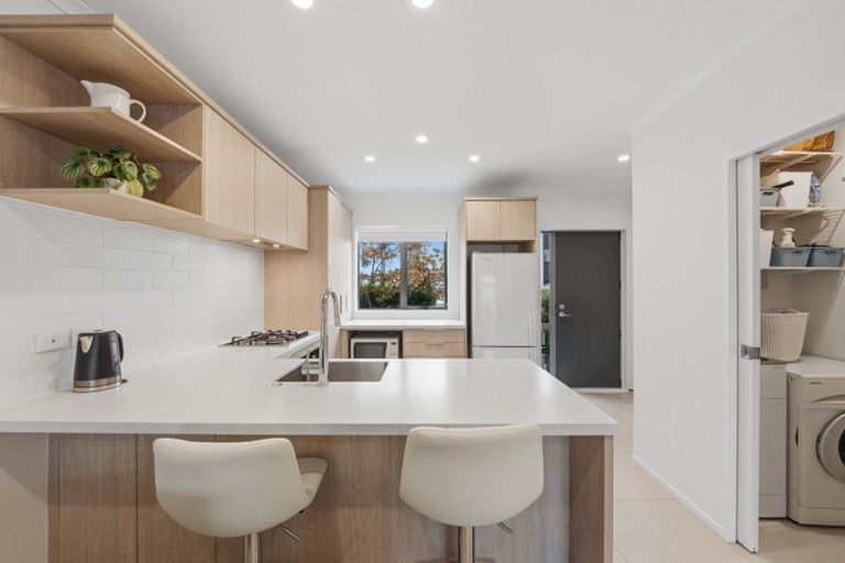 Photo of property in 14 Adlam Lane, Takanini, 2112
