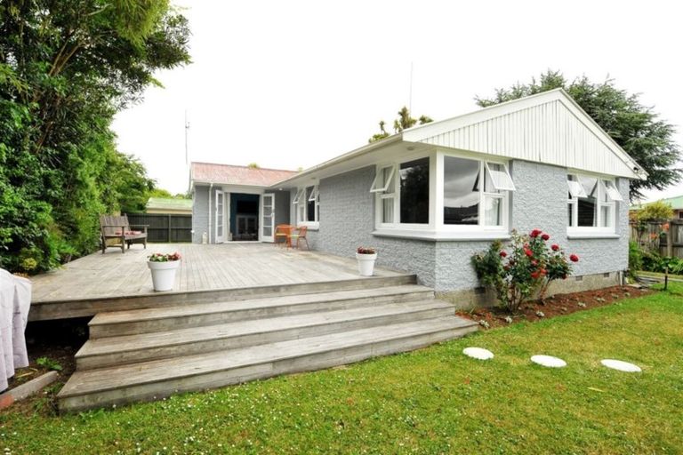 Photo of property in 28 Reynolds Avenue, Bishopdale, Christchurch, 8053