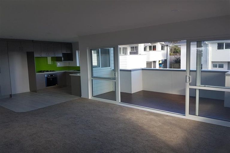 Photo of property in 4a Binsted Road, New Lynn, Auckland, 0600