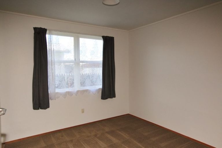 Photo of property in 12a Mcentee Street, Papakura, 2110