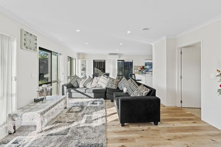 Photo of property in 23 Seddon Avenue, Papatoetoe, Auckland, 2104