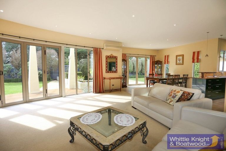 Photo of property in 6 Hogarth Lane, Burnside, Christchurch, 8053