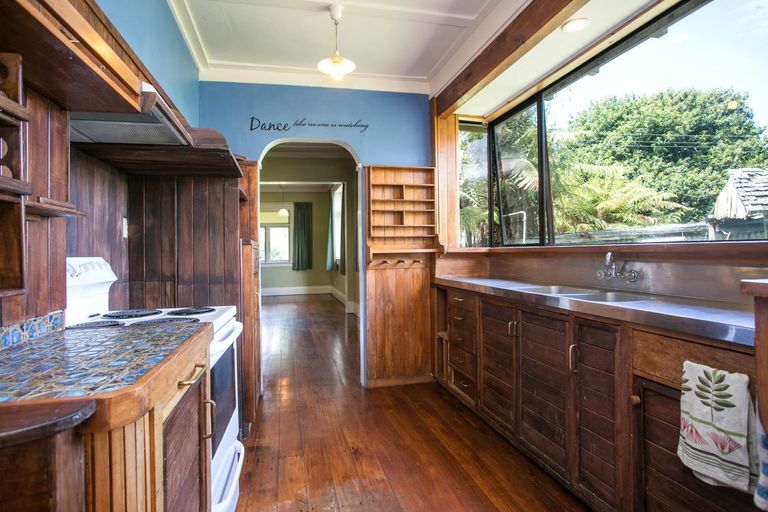 Photo of property in 15 Bridge Street, Tirau, 3410
