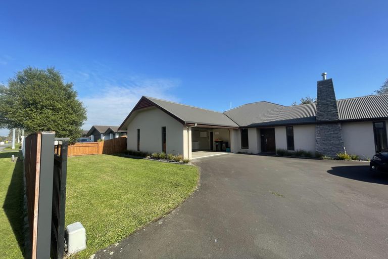 Photo of property in 395 Hukanui Road, Rototuna, Hamilton, 3210