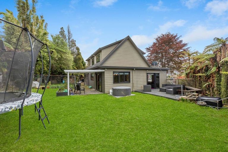 Photo of property in 3 Libra Place, Kawaha Point, Rotorua, 3010