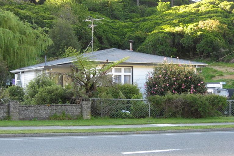 Photo of property in 55 Wairau Road, Picton, 7220