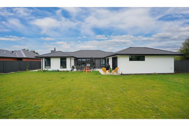 Photo of property in 66 Richfield Drive, Waikiwi, Invercargill, 9810