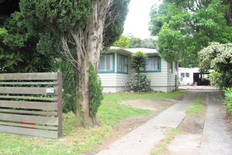 Photo of property in 1 Rosehill Drive, Rosehill, Papakura, 2113