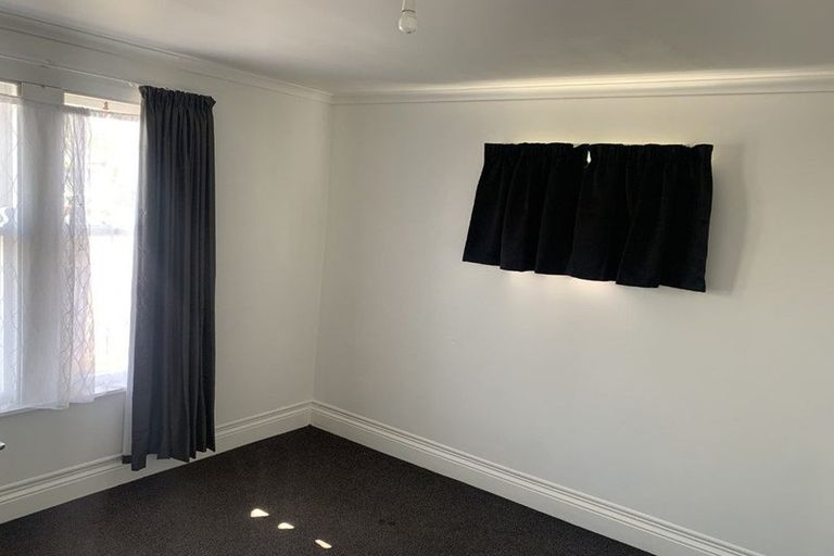 Photo of property in 98 Pembroke Street, Carterton, 5713