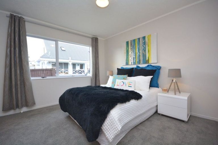 Photo of property in 19b Leven Lane, Totara Heights, Auckland, 2105