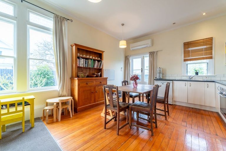 Photo of property in 19 Rhodes Street, Waimate, 7924