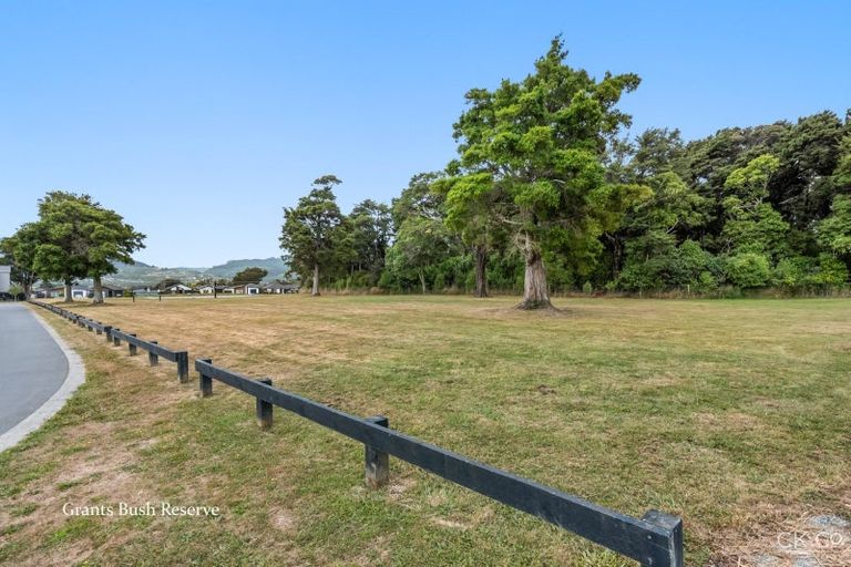 Photo of property in 6 Pattullo Crescent, Wallaceville, Upper Hutt, 5018