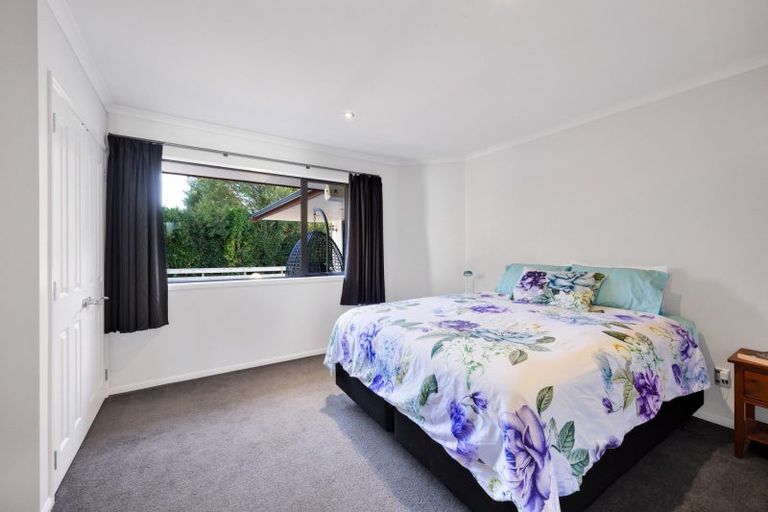 Photo of property in 90 Ridgewood Drive, Ridgewood, New Plymouth, 4371