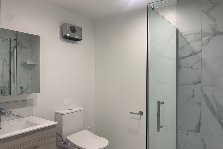 Photo of property in 7/79 Taikata Road, Te Atatu Peninsula, Auckland, 0610