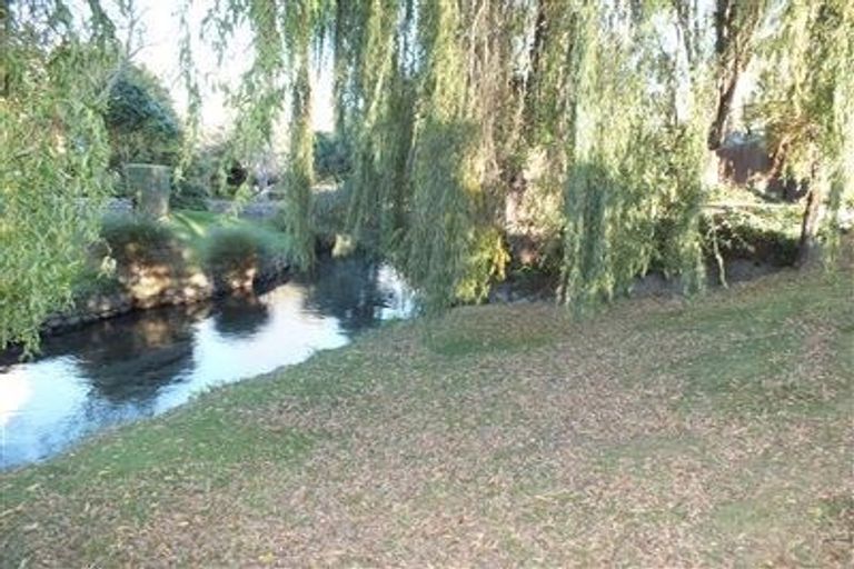 Photo of property in 98 Kahu Road, Fendalton, Christchurch, 8041