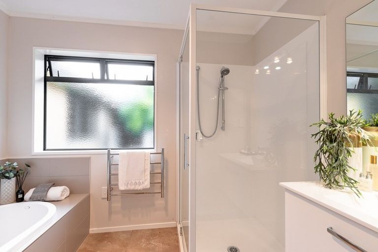 Photo of property in 42 Cowley Drive, Leamington, Cambridge, 3432