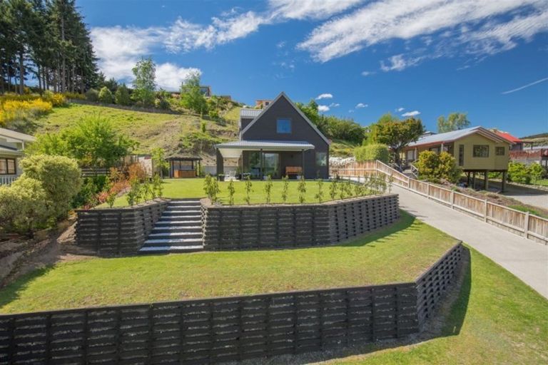 Photo of property in 44 Hedditch Street, Wanaka, 9305
