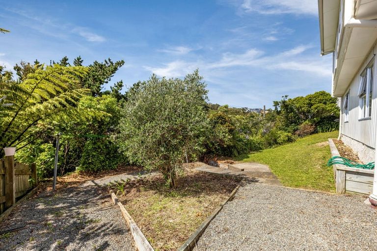 Photo of property in 16 Dominion Park Street, Johnsonville, Wellington, 6037