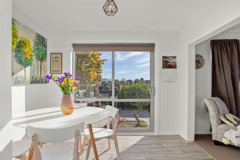 Photo of property in 1/8 Ashwood Street, Parklands, Christchurch, 8083