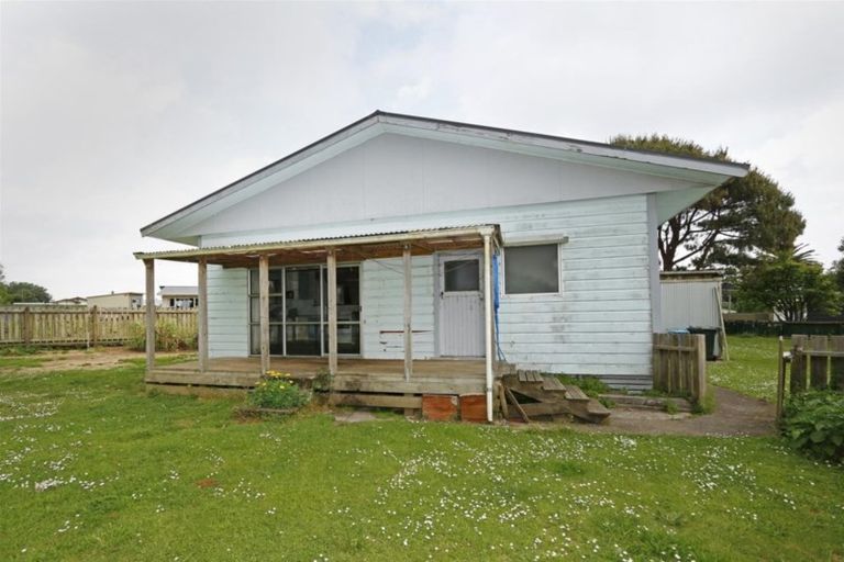 Photo of property in 214c Bridge Street, Eltham, 4322