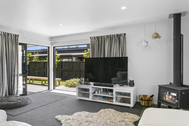 Photo of property in 10 Wai Matangi Place, Motuoapa, Turangi, 3382