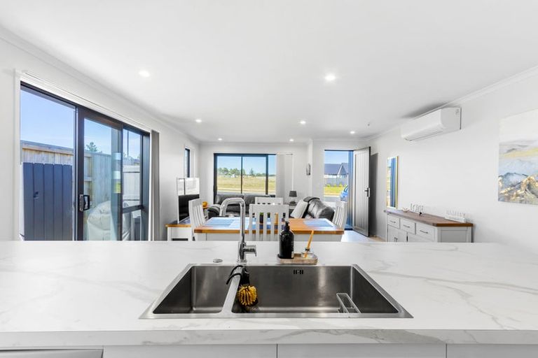 Photo of property in 5 Makomako Crescent, Wharewaka, Taupo, 3330