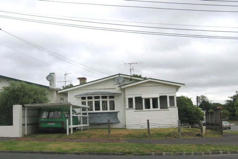 Photo of property in 52 Formby Avenue, Point Chevalier, Auckland, 1022