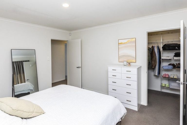 Photo of property in 2/274 Burwood Road, Burwood, Christchurch, 8083