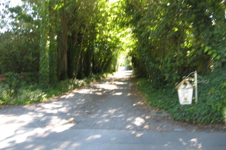 Photo of property in 37 Horseshoe Lake Road, Shirley, Christchurch, 8061